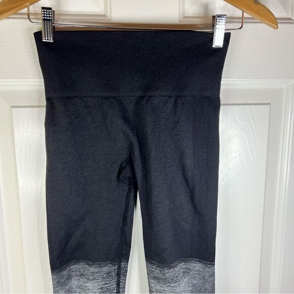 Lululemon Seamlessly Street Crop Hombre Black Grey Size Small - Picture 8 of 9